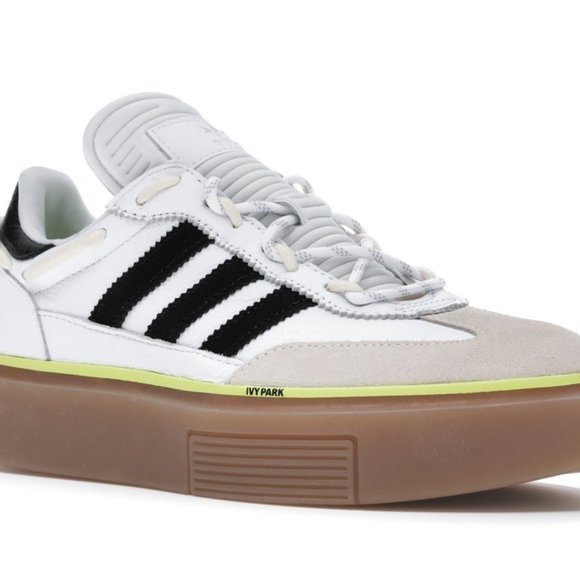 Ivy Park Super Sleek **NWT** Open to Negotiating - Picture 1 of 1